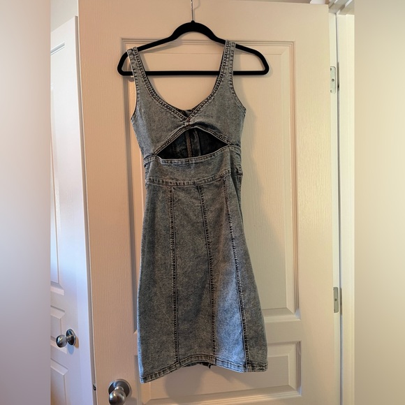 Jean dress XS - Picture 3 of 5